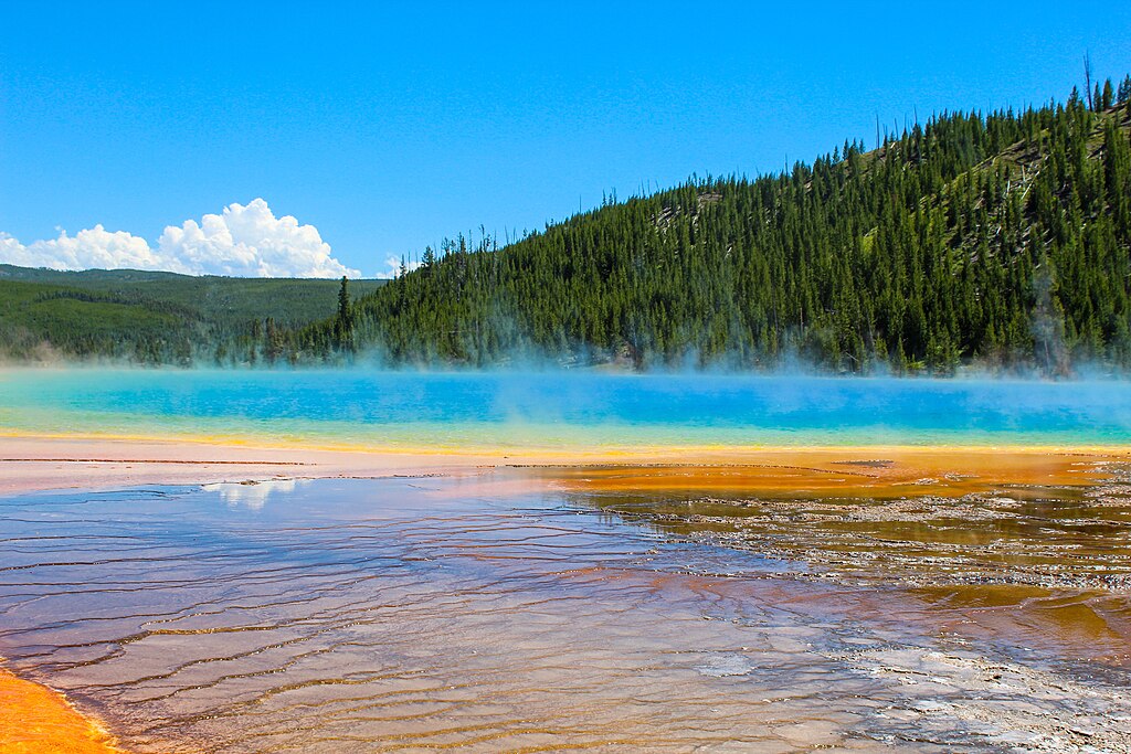 Detail na jezero Grand Prismatic Spring